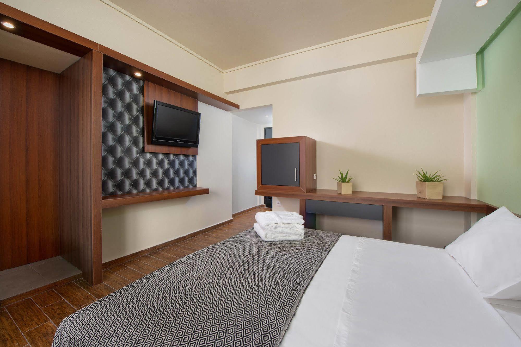 Gq Hotel & Club - Adults Only Rhodes City Bagian luar foto