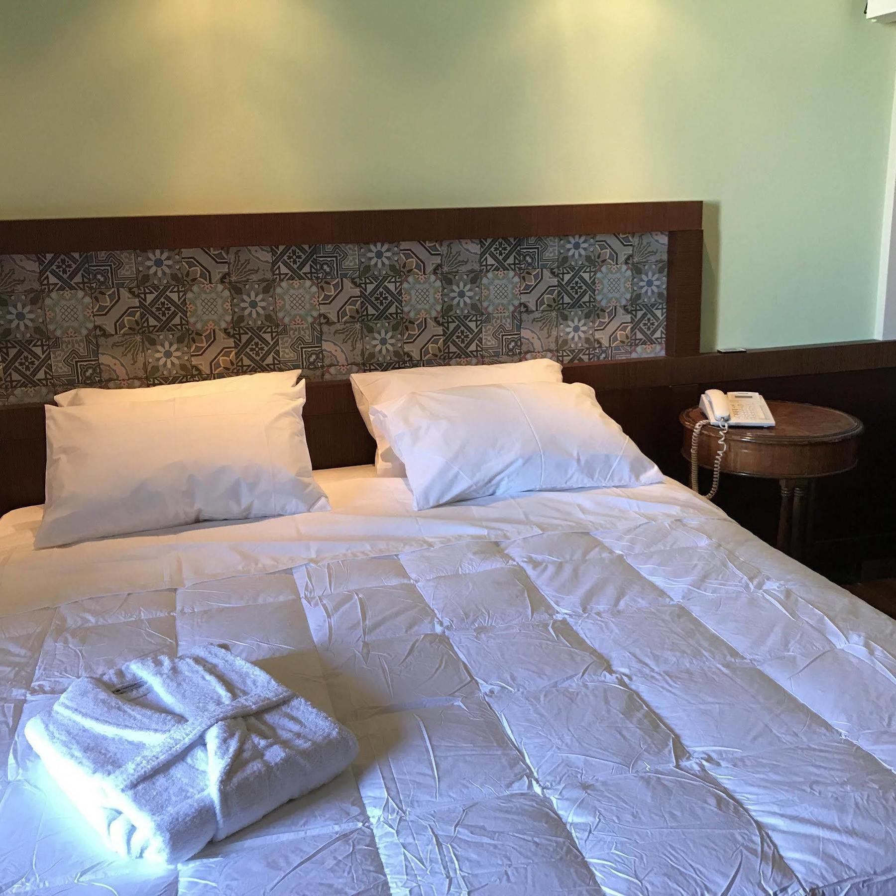 Gq Hotel & Club - Adults Only Rhodes City Bagian luar foto