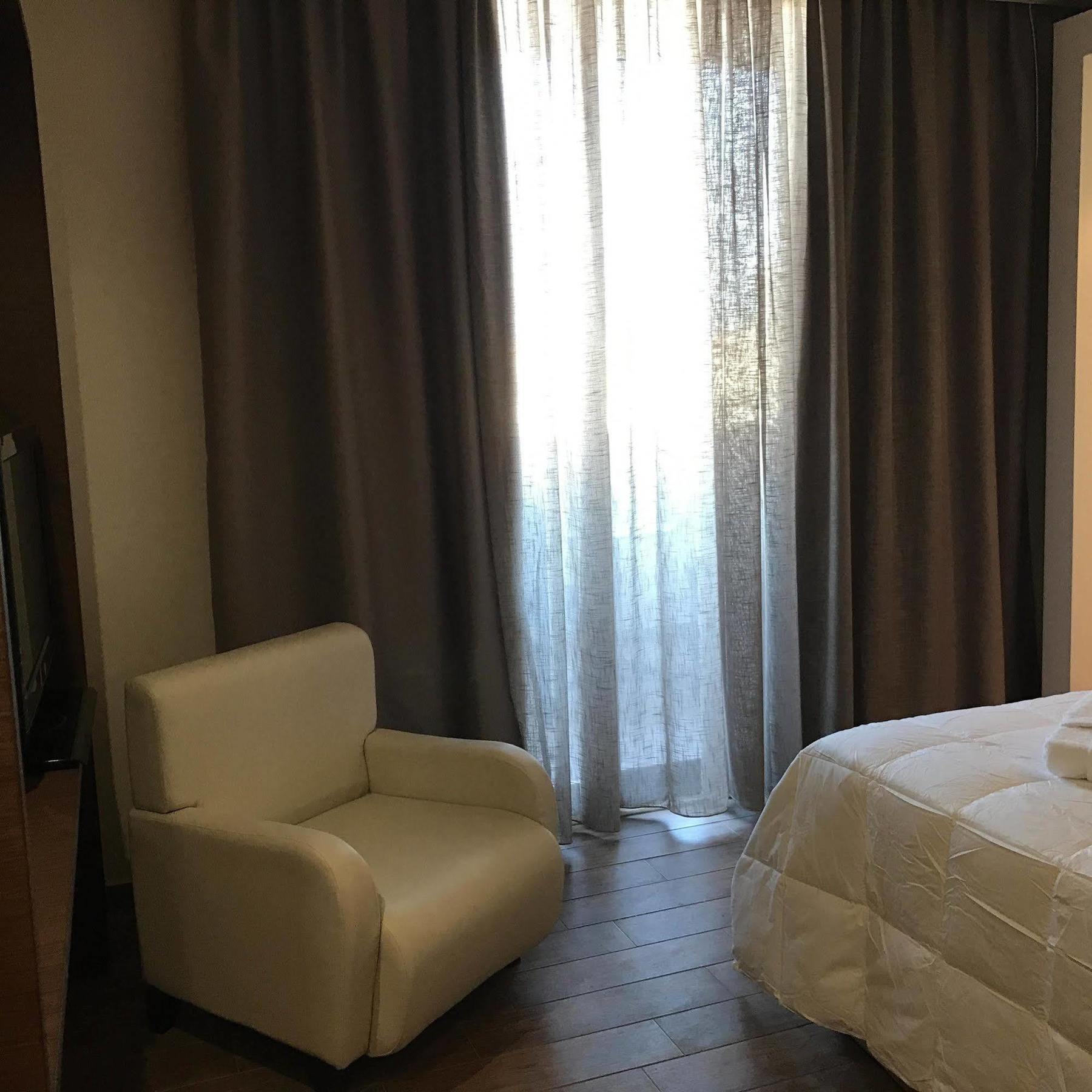 Gq Hotel & Club - Adults Only Rhodes City Bagian luar foto