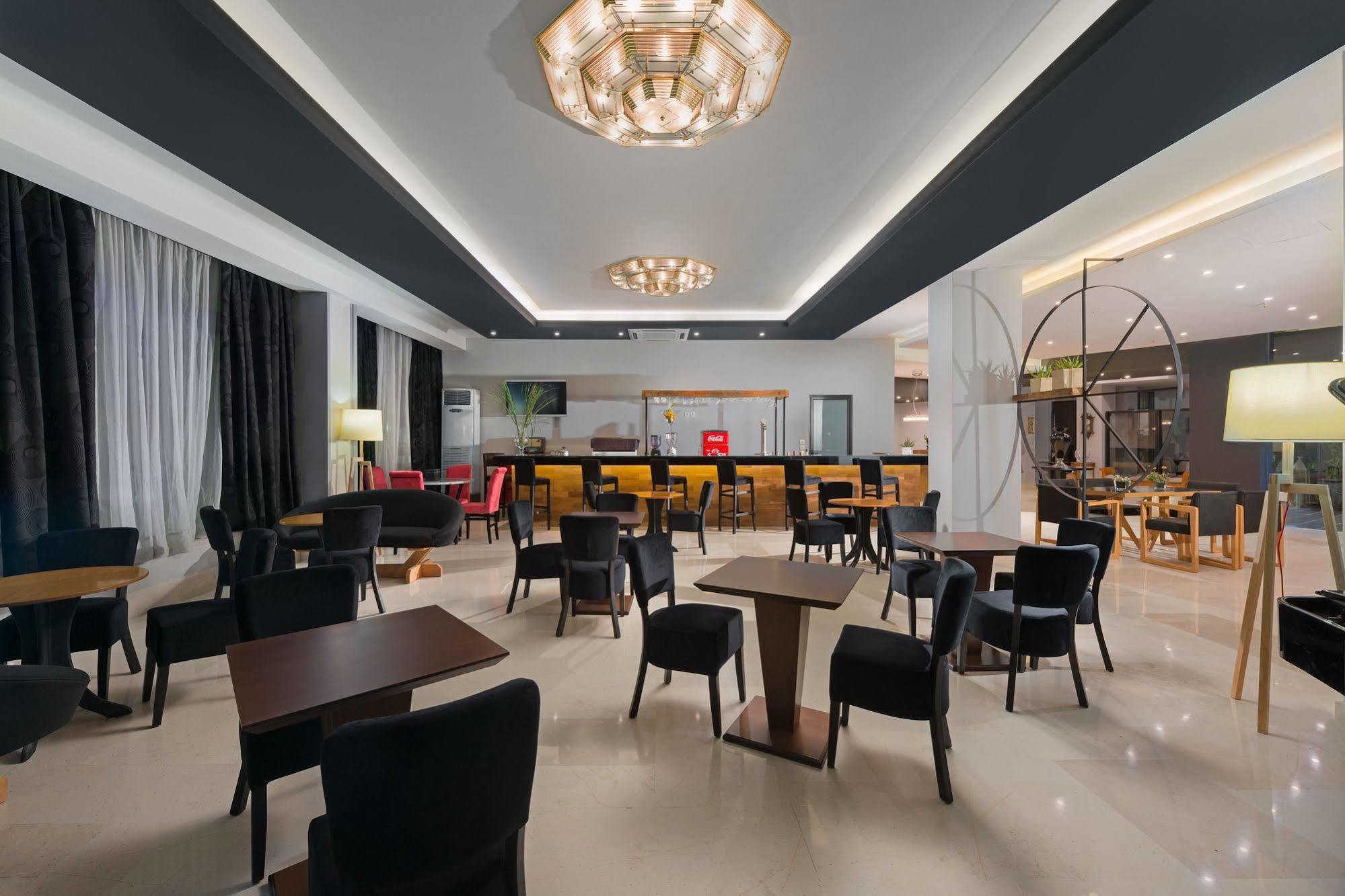 Gq Hotel & Club - Adults Only Rhodes City Bagian luar foto