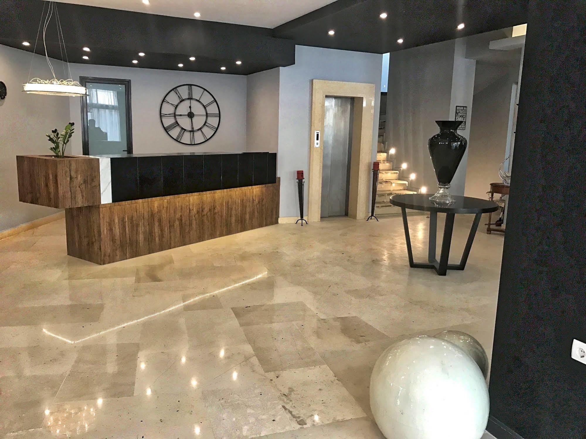 Gq Hotel & Club - Adults Only Rhodes City Bagian luar foto